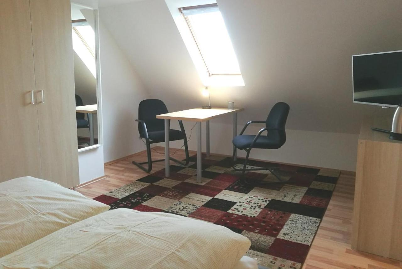 4-Zimmer Haus In Leipzig Exteriör bild