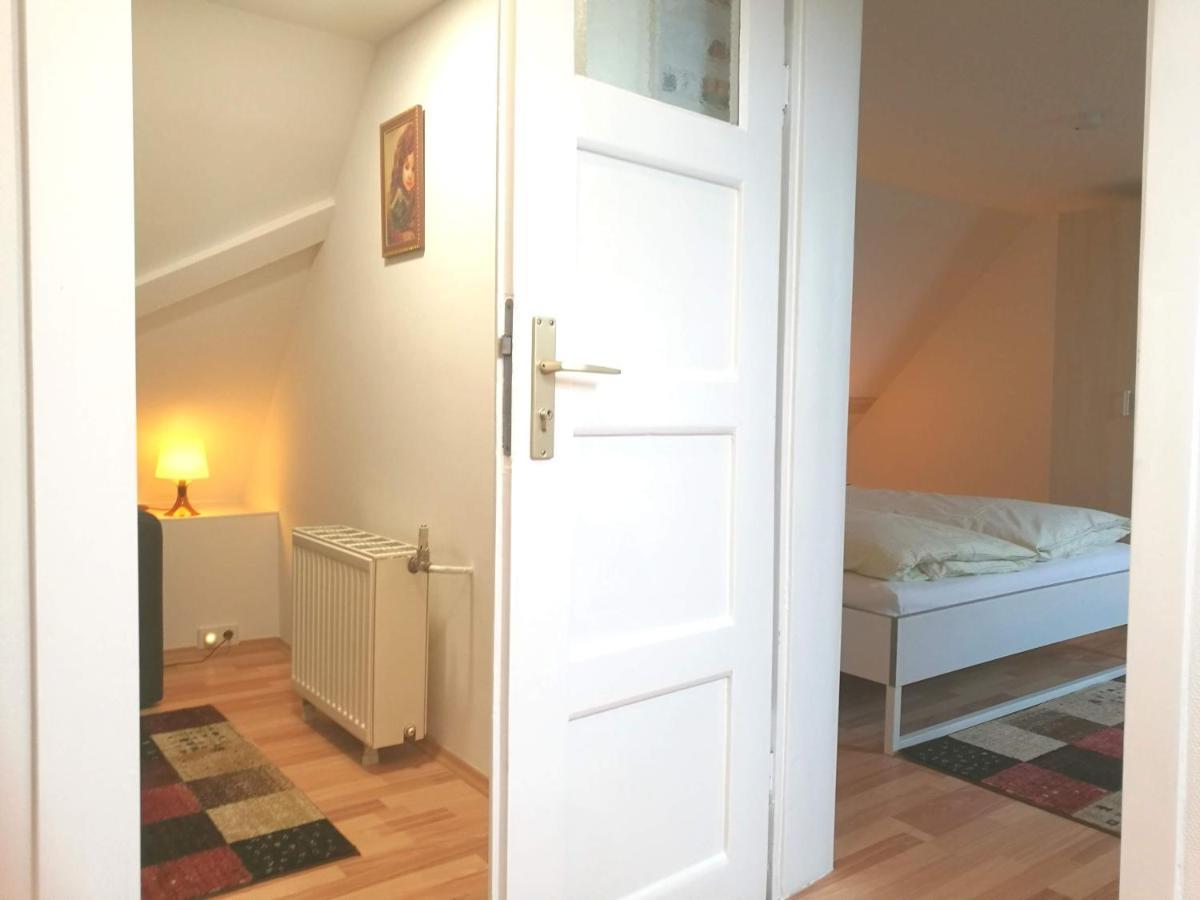 4-Zimmer Haus In Leipzig Exteriör bild
